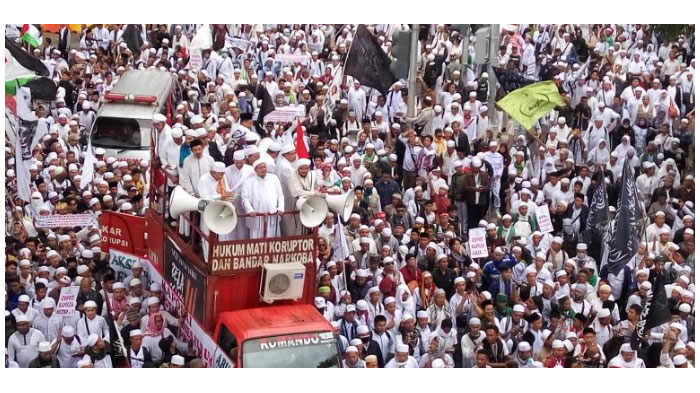 Rizieq Shihab Pimpin Demo FPI ke Mabes Polri