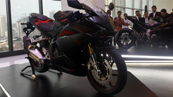 berita-honda-meluncurkan-sport-terbarunya-cbr250rr_20160726_163323.jpg