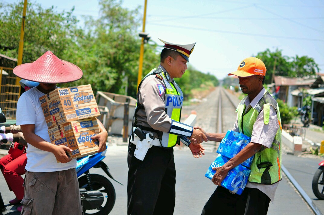 Tekan Angka Kecelakan Kereta Api, Kanit Laka Lantas Edukasi Penjaga Palang Pintu