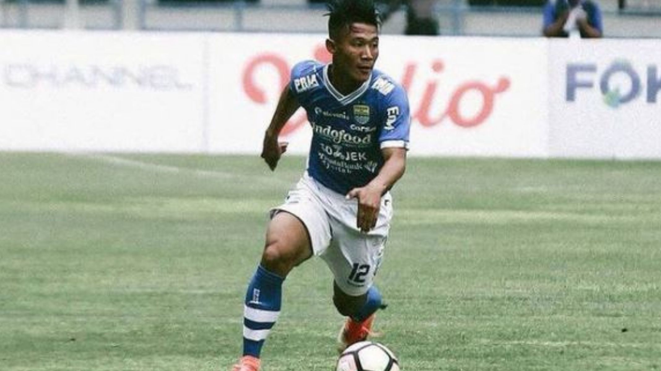 biodata-henhen-herdiana-pemain-persib-bandung-di-piala-menpora-2021.jpg