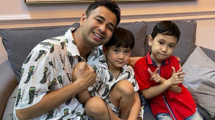bocah-viral-mirip-rafathar-akhirnya-bertemu-anak-raffi-ahmad-dan-nagita.jpg