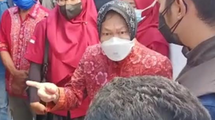 bu-risma-marah-marah-di-tuban.jpg