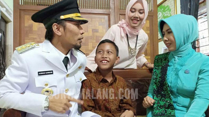 Kaji Mbing, Bupati Madiun yang Gandrung Main Gitar Metallica dan Iwan Fals