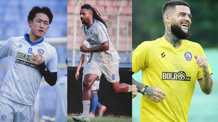 carlos-fortes-tengah-renshi-yamaguchi-kiri-dan-diego-michiels-kanan-berita-arema.jpg