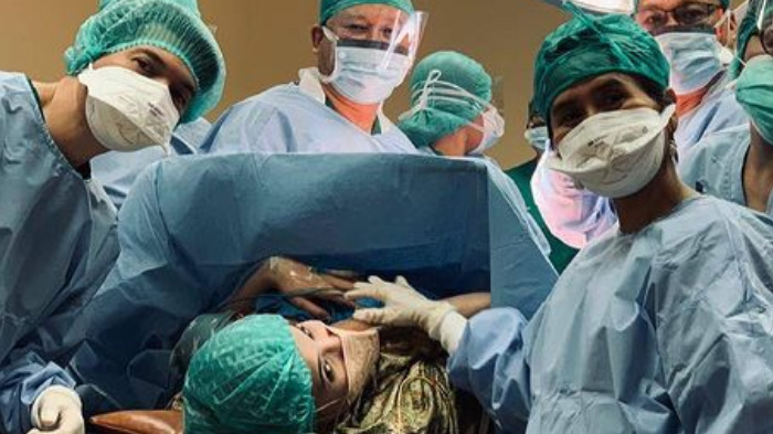 Cerita Persalinan Zaskia Sungkar hingga Filosofi Nama Ukkasya, Diambil dari Cerita Sahabat Rasul