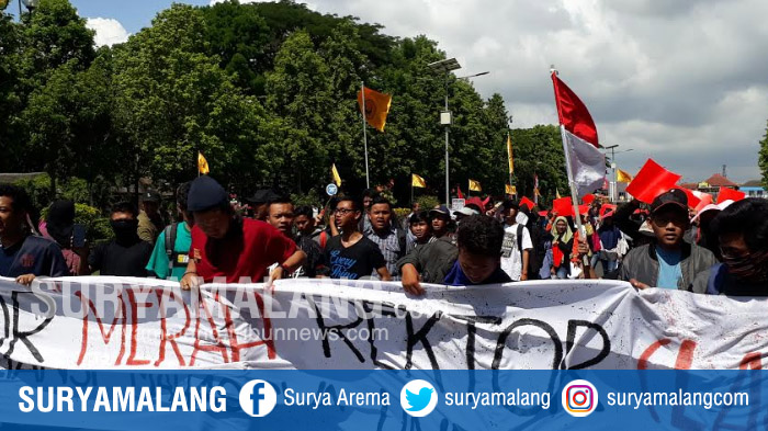 demo-aksi-mahasiwa-unej.jpg