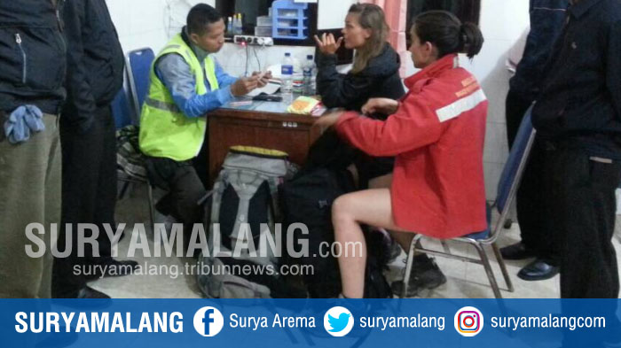 Sempat Hilang di Gunung Bromo, Dua Turis Cewek Asal Perancis Sudah Ditemukan