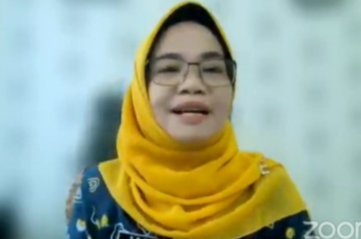 erny-fatma-kepala-bps-kota-malang-saat-pers-rilis-lewat-zoom.jpg