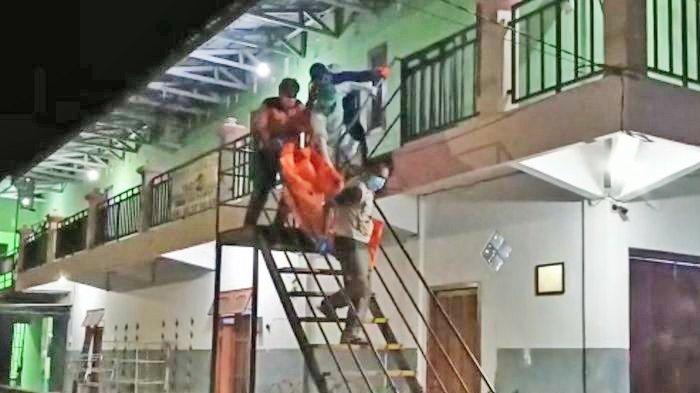 Mahasiswi Hamil 7 Bulan Tewas Membusuk di Kamar Kos Madiun, Ada KTP Pria di Dekat Mayat