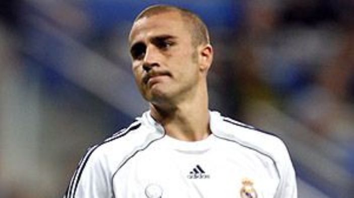 fabio-cannavaro-saat-memperkuat-real-madrid.jpg