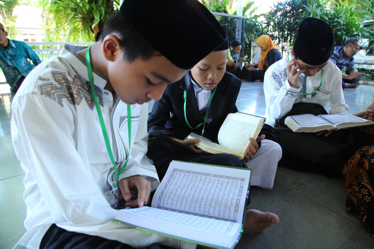 festival-ramadan-gelar-lomba-baca-al-quran-di-banyuwangi.jpg