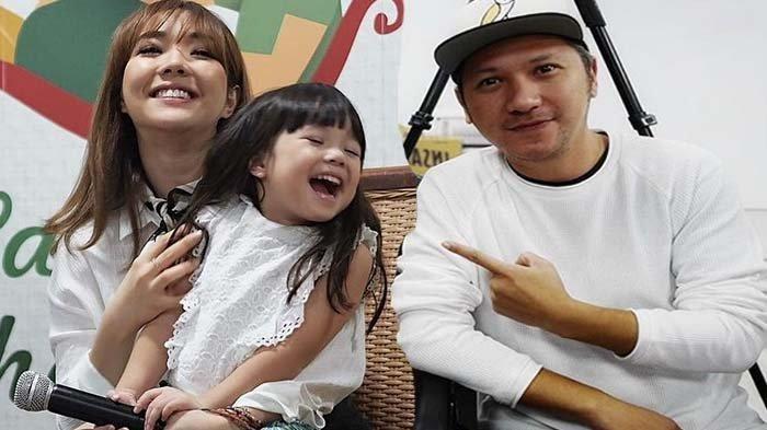 gading-marten-punya-syarat-khusus-untuk-calon-pacar-gisel-ngaku-belum-siap-gempi-punya-ayah-tiri.jpg