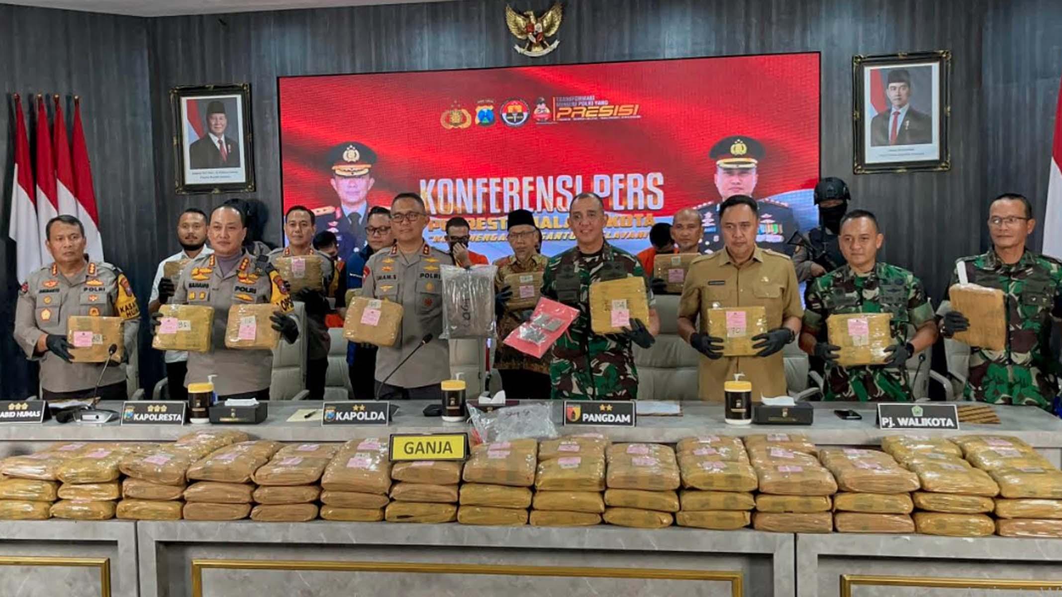 Modus Jaringan Narkoba Kirim Ganja Ratusan Kilogram Masuk ke Malang, Tenang Gunakan Jasa Ekspedisi