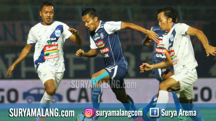 gelandang-arema-fc-dendi-santoso_20180601_221828.jpg