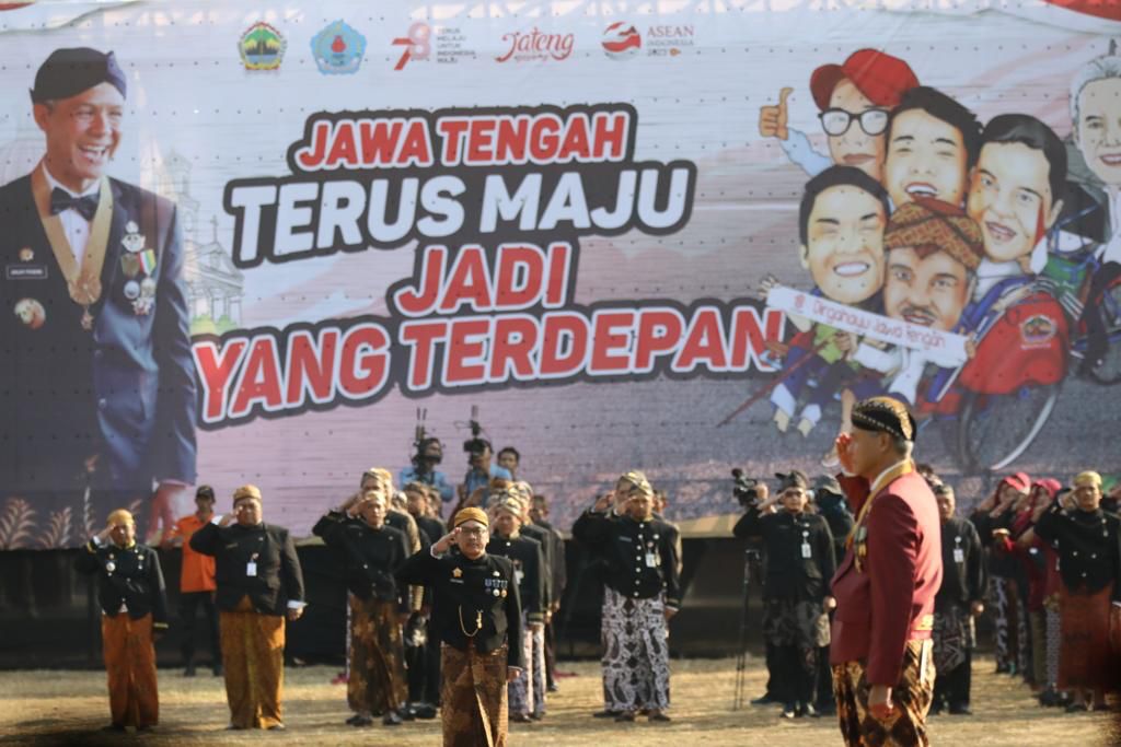 gubernur-ganjar-pranowo-pacara-peringatan-hut-ke-78-provinsi-jawa-tengah.jpg
