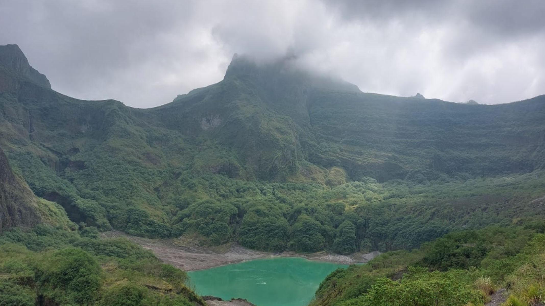 gunung-Kelud-awan.jpg