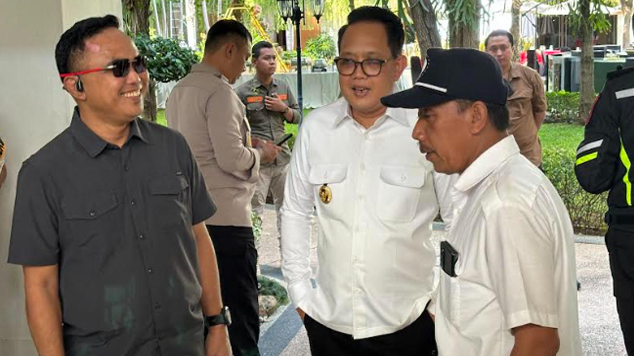 Ribuan Massa Aksi May Day Mulai Tiba di Kantor Gubernur Jatim, Pj Gubernur Terima Perwakilan Massa