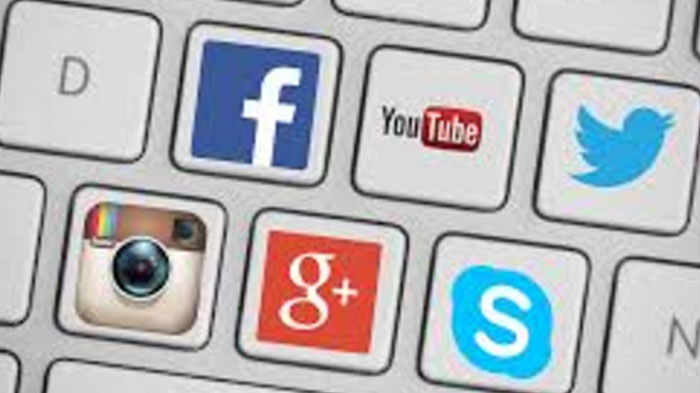 ilustrasi-media-sosial_20170122_211352.jpg