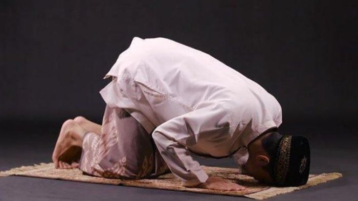 Doa Setelah Sholat Tahajud Lengkap Witir dan Dzikir, dengan Tulisan Arab, Latin, Terjemahan