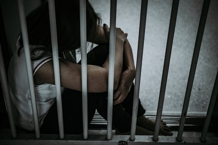 ilustrasi-perempuan-dipenjara.jpg