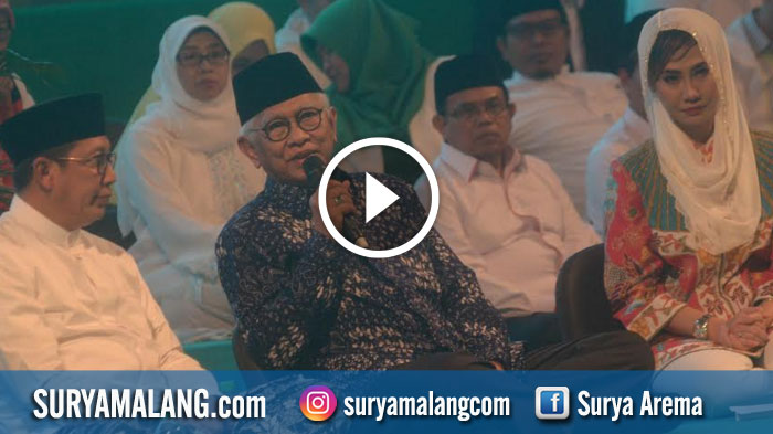 VIDEO - Ribuan Mahasiswa UINSA Ikuti Mengaji Indonesia Bareng Gus Mus
