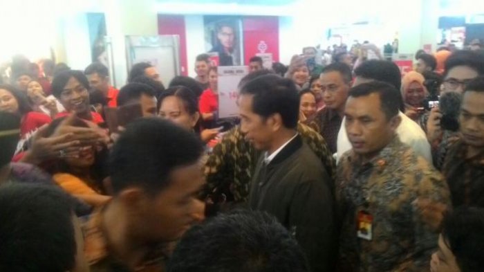 jokowi-manado-mal_20161227_082808.jpg