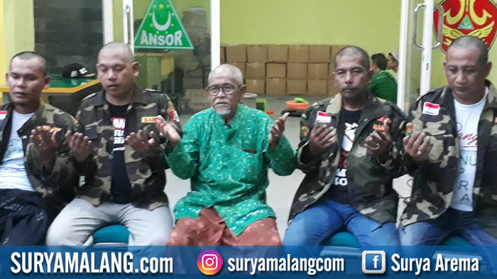 Jokowi - Ma'ruf Berjaya di Jember, Para Kiai dan Aktivis Gerakan Pemuda Ansor Cukur Gundul