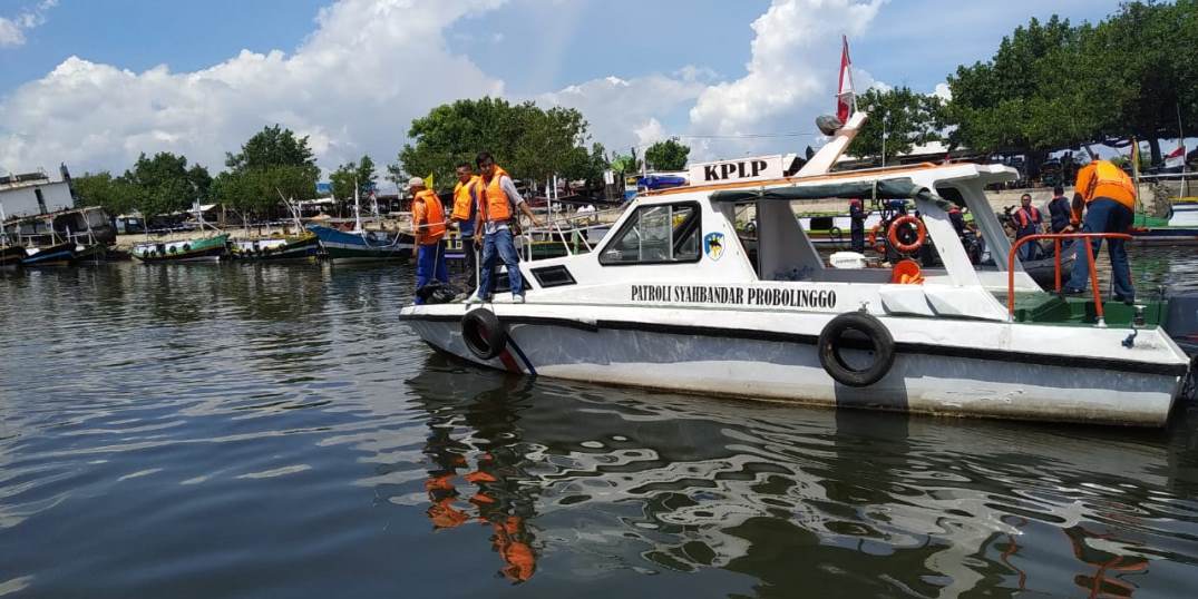 Sampah Pembalut Wanita Dan Plastik Banyak Dibuang Ke Laut Kota Probolinggo