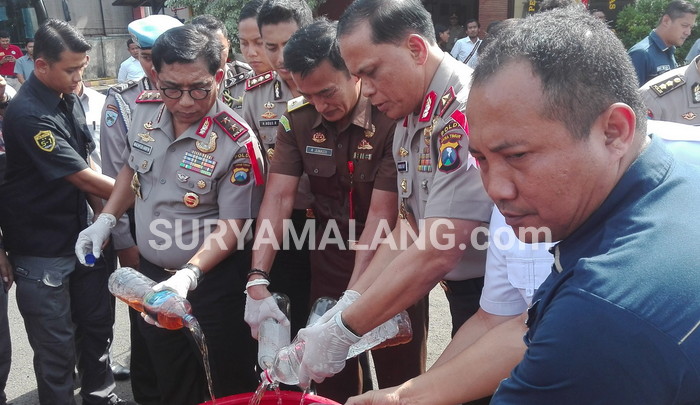 Kapoda Jatim Ancam Copot Kapolsek dan Anggota Jika Main-main Miras