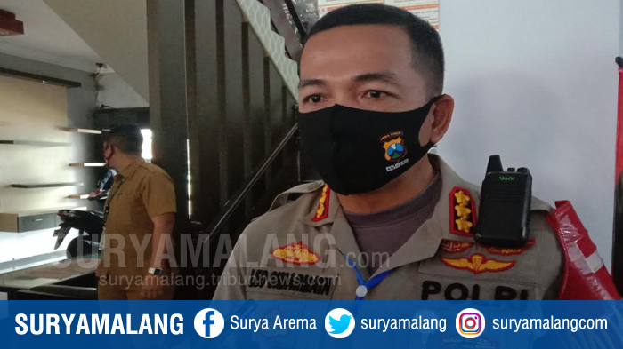 kapolresta-malang-kota-jaga-jenazah-covid-19.jpg