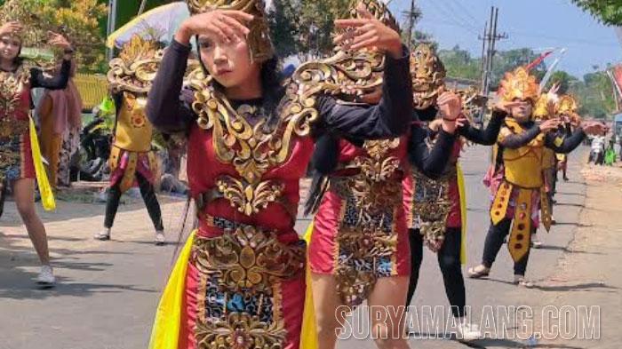 karnaval-di-Desa-Brongkal-Kecamatan-Pagelaran-Kabupaten-Malang.jpg