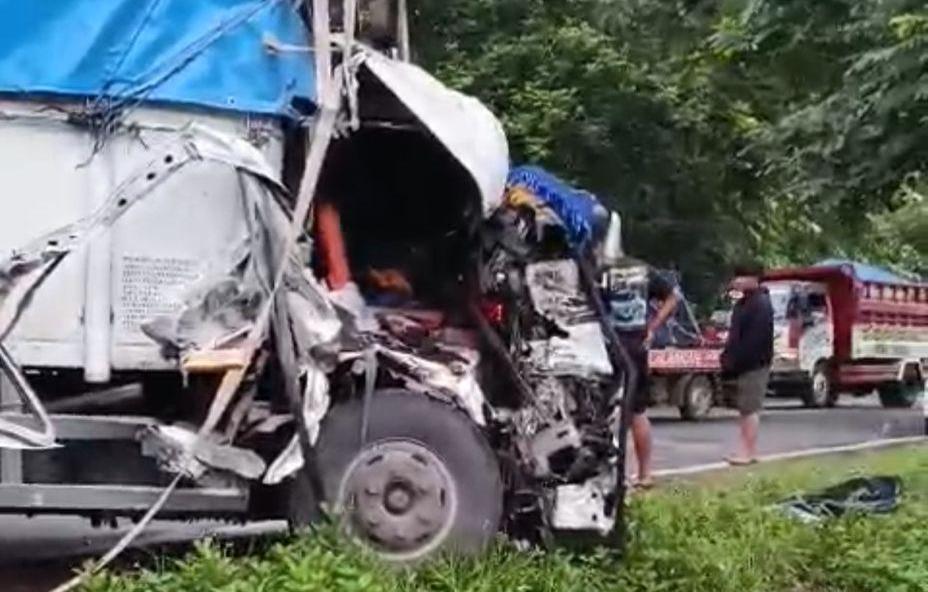 Dua Orang Terluka dalam Kecelakaan di Jalan Raya Ngawi-Mantingan, Melibatkan Empat Kendaraan