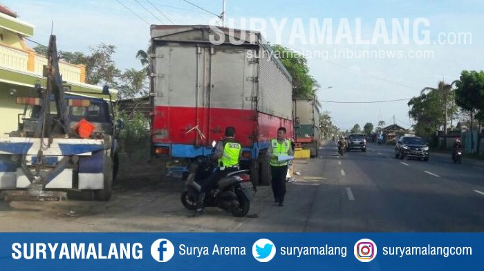 Sopir Ngantuk, Mobil Avanza Ugal-ugalan di Tuban, 2 Korban Tewas dan 2 Lainnya Luka Berat