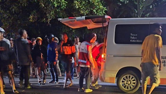 kecelakaan-maut-di-jalan-nasional-wilayah-Desa-Jubung-Kecamatan-Sukorambi-Jember.jpg