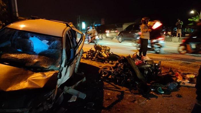 kecelakaan-maut-yang-melibatkan-6-kendaraan.jpg
