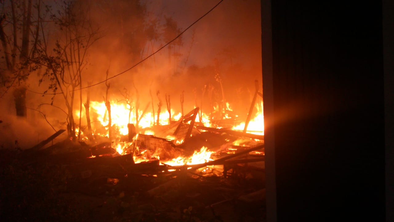 Bermula dari Bakar Sampah, Tiga Rumah Turut Terbakar di Kaliwates, Jember