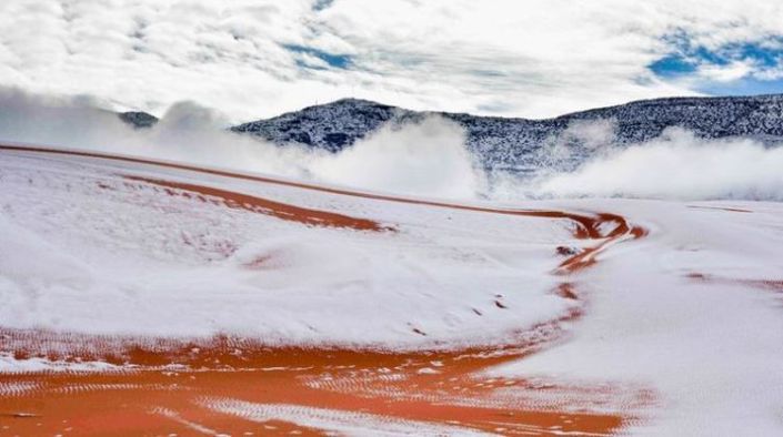kondisi-gurun-sahara-di-sekitar-kota-ain-sefra-aljazair-yang-sempat-diselimuti-salju_20180109_163005.jpg