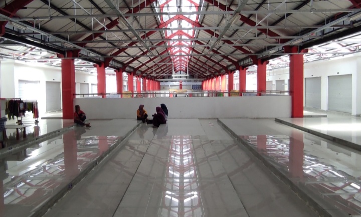 Kondisi Lantai 2 Pasar Legi Kota Blitar Pasca Peresmian, Banyak Kios Tutup