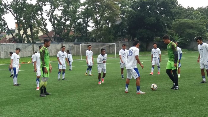 Mario Gomez Buka-bukaan Soal Kondisi Persib, Mulai Soal Pemain Incaran sampai Dana