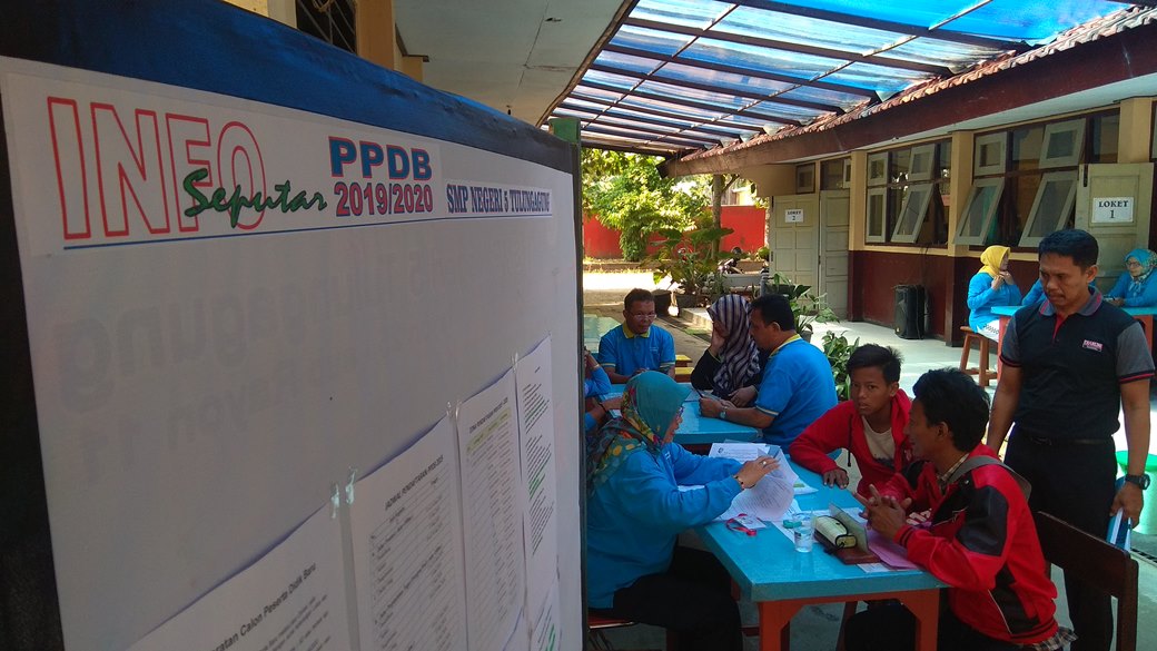loket-ppdb-smpn-5-tulungagung-sepi-pendaftar.jpg