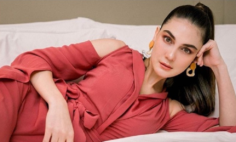 luna-maya-punya-32-kriteria-pria-idaman-untuk-dijadikan-suami.jpg