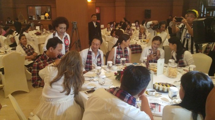 Yang Mau Makan Satu Meja dengan Ahok Harus Bayar Rp 5 Juta