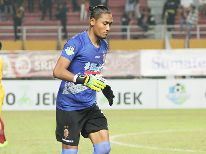 mantan-penjaga-gawang-sriwijaya-fc-sandi-firmansyah.jpg