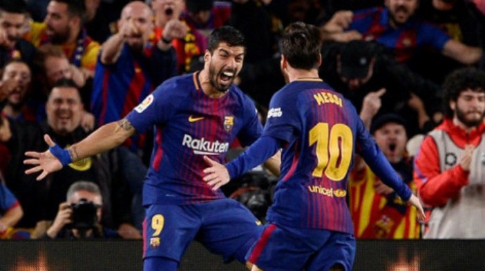 megabintang-fc-barcelona-lionel-messi-merayakan-golnya-bersama-luis-suarez_20180507_090747.jpg