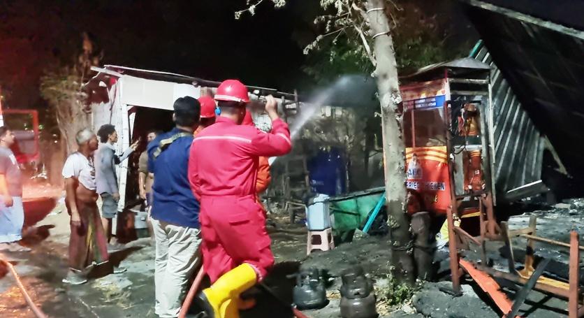 7 Kambing Terpanggang Hidup-hidup di Desa Suci Kecamatan Manyar, Gresik