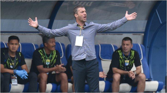 miljan-radovic-harus-beri-instruksi-khusus-jelang-laga-persib-bandung-vs-perseru.jpg