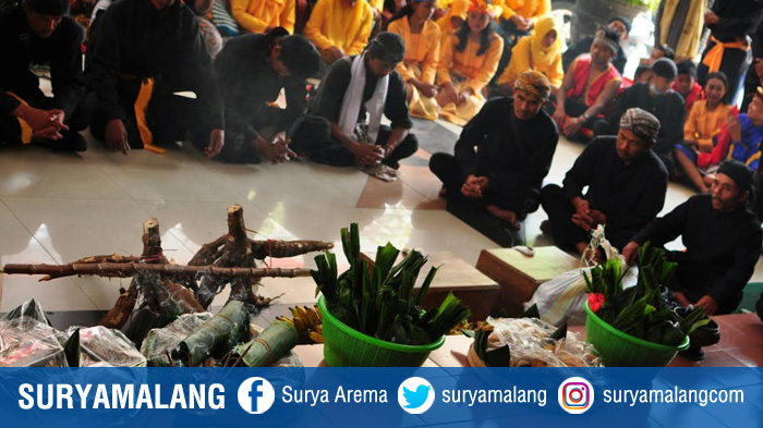 mojokerto-masyarakat-desa-adat-sendi_20180801_235112.jpg