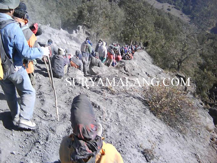 BREAKING NEWS : Pendaki Gunung Semeru Asal Pekalongan Tewas di Pos Kalimati