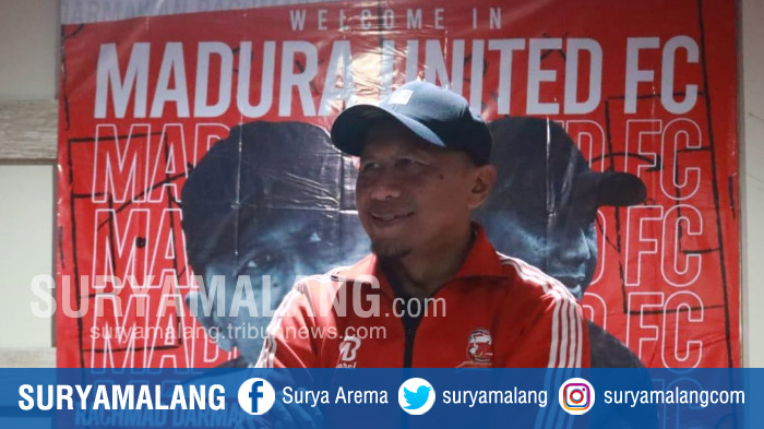 pelatih-baru-madura-united-rahmad-darmawan-saat-diperkenalkan.jpg