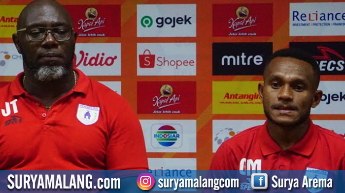 Persipura Kalah dari Persebaya - Pemain Salahkan Wasit, Begini Sikap Jacksen F Tiago